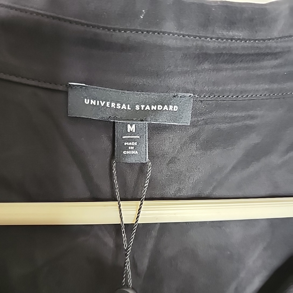 Universal Standard Black Dress. Brand New With Tags. Size Medium ( 18-20) - Picture 6 of 8